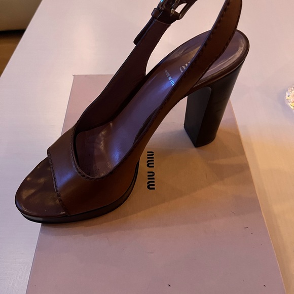 Miu Miu Platform Open toe Slingback Brown Leather Sandal - Size 40 - Picture 3 of 5
